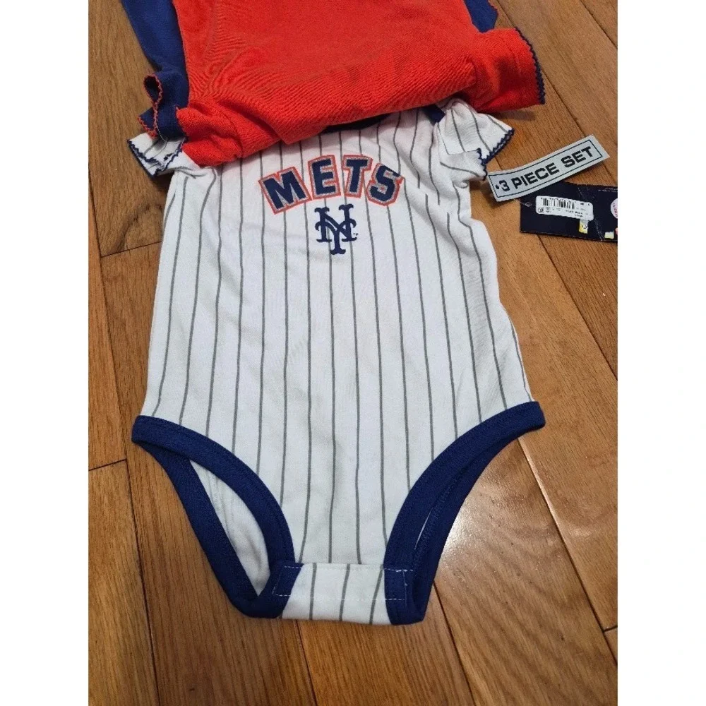 New York Mets MLB Genuine Lot Of 3 Infant One Piece Bodysuits 18M NEW